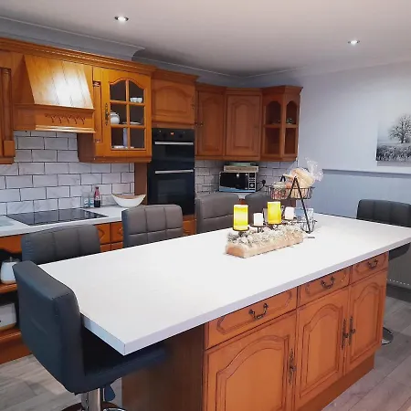 3 Brookside House Pickering