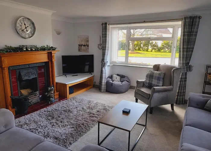 3 Brookside House Pickering