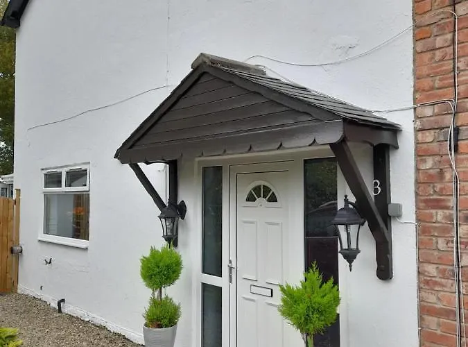 3 Brookside House * Pickering